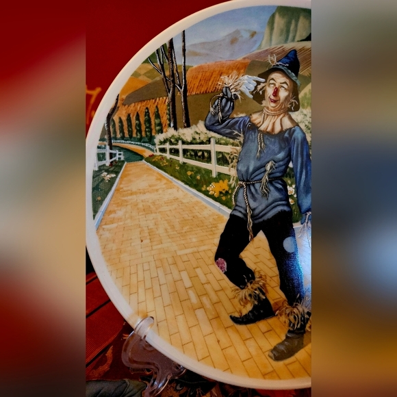 "If I Only Had A Brain" Collector Plate - Picture 5 of 7